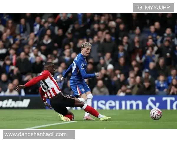 巴尔德遭切尔西球迷挑衅回应:足球场上的风云突变 巴尔德遭切尔西球迷挑衅回应:足球场上的风云突变